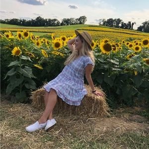 Brand: stylehouse. Babydoll style dress. Mini dress.